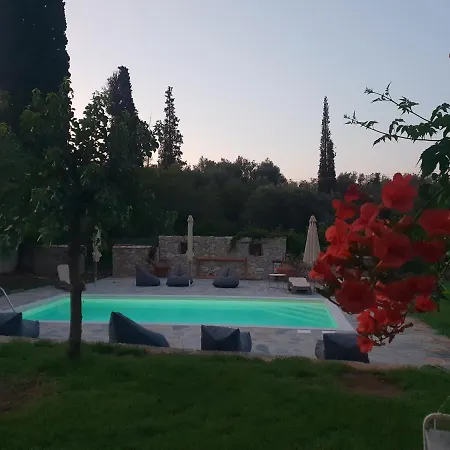 Holiday home With Private Pool