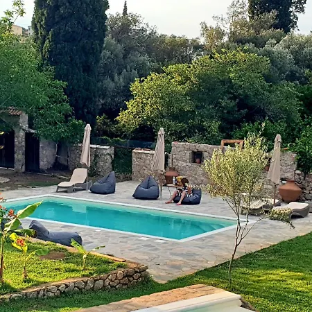 With Private Pool Holiday home